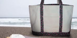 Outing White Thick Cotton Carry Beach Bag
