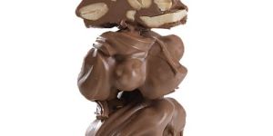 Milk Cashew Rock Chocolate