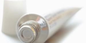 Mometasone Furoate Ointment