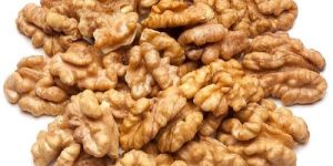 Walnut Kernels
