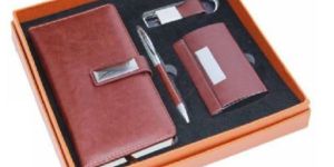 Leather Gift Set