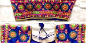 Blouse Has Thread Work and Foil Mirror Work Form Drapani