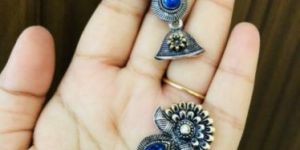 Ladies Fashion Earrings