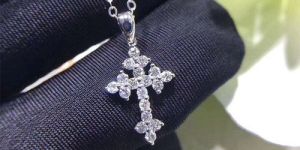 1 Carat Round Cut Lab Diamond Cross Pendant 14K White Gold VS1 Clarity E Color