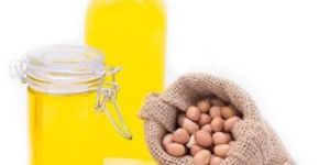 Cold Pressed Groundnut Oil