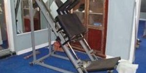 Leg Press Machine