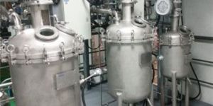 BEVERAGE BLENDING TANK