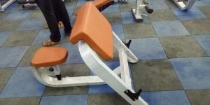 PREACHER CURL BENCH