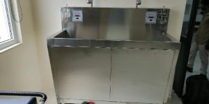 Automatic Surgical Scrub Station