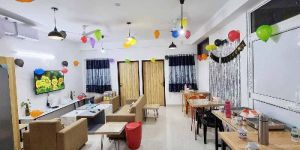 Serviced PG Room for Girls