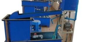 Notch Tank Apparatus