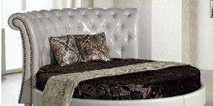 ROUND QUEEN SIZE BEDS