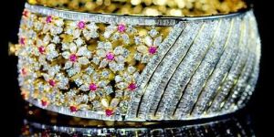 Glamorous Diamond Bracelets