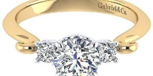 Moissanite Diamond Ring with 14 K Gold