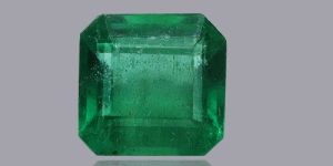 Natural Emerald Gemstone