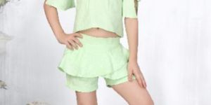 Plain Woven Fabric off Solder Top and Half Pant