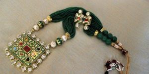 Kundan Necklace Set