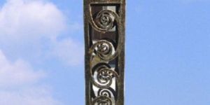 Vintage Brown Long Bollards