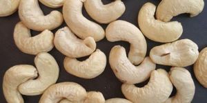 W240 Whole Cashew Nuts