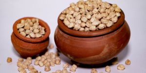 White Chickpeas