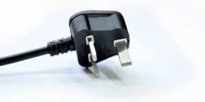Flat 3 Pin Plug