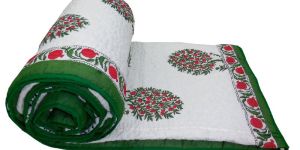 Lightweight Quilted Floral Print Motifs Quilt