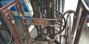 Sewing Machine Stand