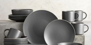 Metal Dinnerware Set