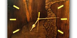 Chameleon Texture Square Wall Clock