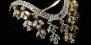 Diamond Curving Bracelet