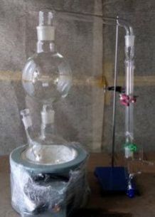 Essential Oil Distillation Apparatus