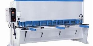 SS Sheet Cutting Machine