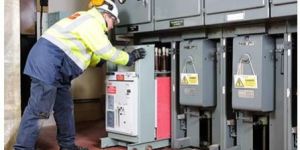 Retrofits Medium Outdoor Vacuum Circuit Breaker