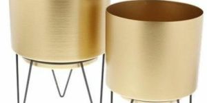 Round Iron Flower Pot