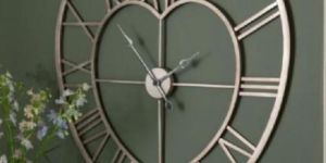 Heart Shape Wall Hanging Clock