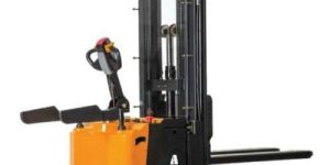 Electric Stacker