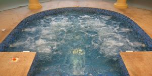 Jacuzzi Pool Construction Service