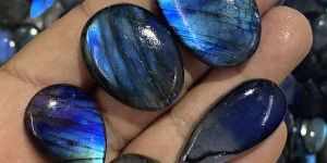 Labradorite Stone