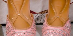 Ladies Punjabi Jutti