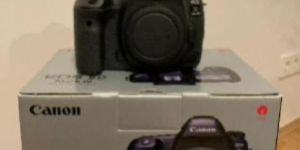 Canon 5D Mark IV Camera