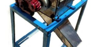 Plastic Dana Cutter Machine