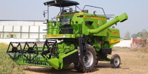 Mini Combine Harvester