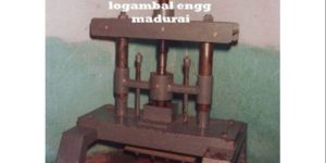 Camphor Slab Pressing Machine