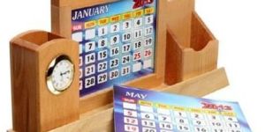 Wooden Desk Calendar
