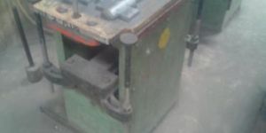 Pin Lift Molding Machine