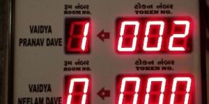 Q Management Announcement Token Display System with Token Dispenser