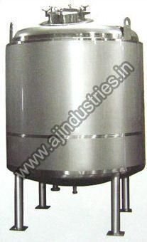 Double Jacketed Tank with Stirrer
