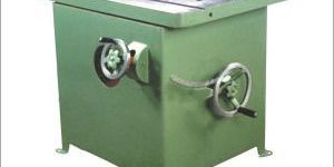 Circular Saw with Arbour Tilt