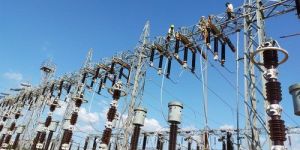 145 KV Underhung Isolator