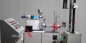 LAB Twin Screw Extruder with Split Barrel